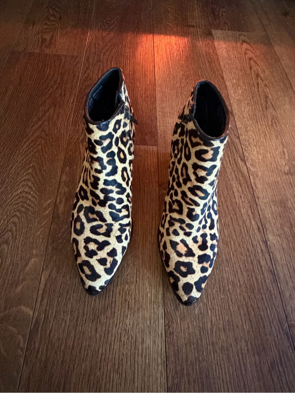 Bleecker & Bond Riley 2 Leopard Calf Hair Ankle Boots Size 6